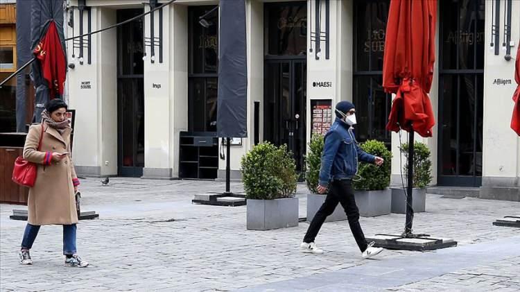 <p>İstanbul'da en çok nüfusa sahip olan on beşinci şehir, 263 bin 921 kişi ile Van oldu.</p>

<p> </p>

