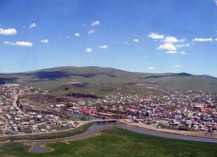 <p><strong>ARDAHAN</strong></p>

<p><strong>259472 kişi</strong></p>

<p> </p>
