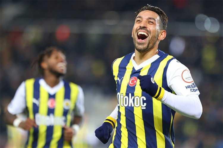 <p>İrfan Can Kahveci (Fenerbahçe) | 9 gol</p>