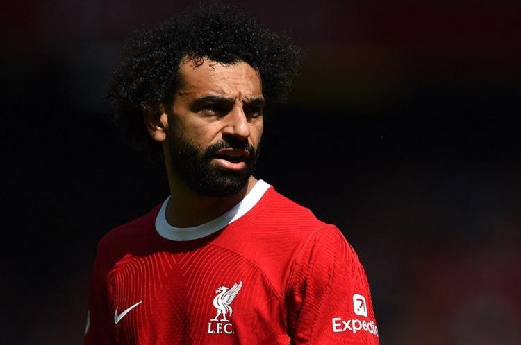 <p>İngiliz basınında çıkan haberlere göre, Liverpool, Salah ile yeni sözleşme imzalamak için çok ısrarcı olmayacak.</p>
