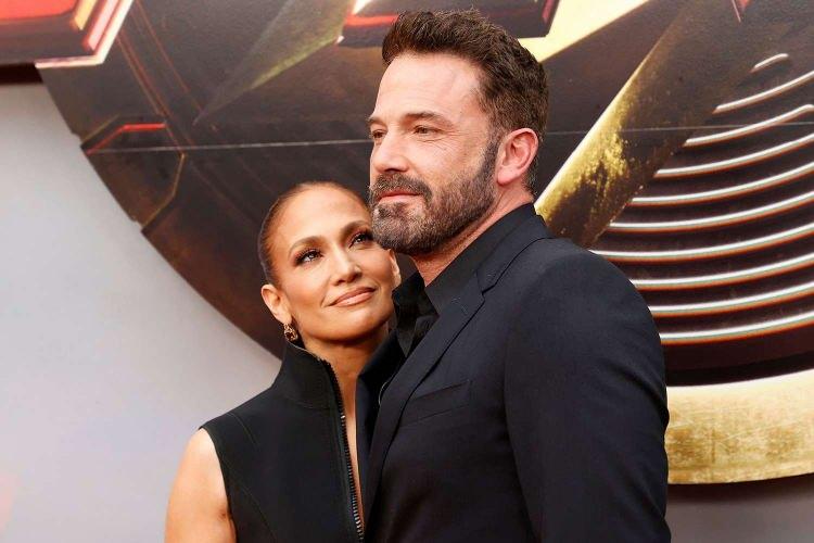 <p><span style="color:#B22222"><strong>9. BEN AFFLECK</strong></span></p>
<p><span style="color:#B22222"><strong>38 MİLYON DOLAR</strong></span></p>
<p> </p>
