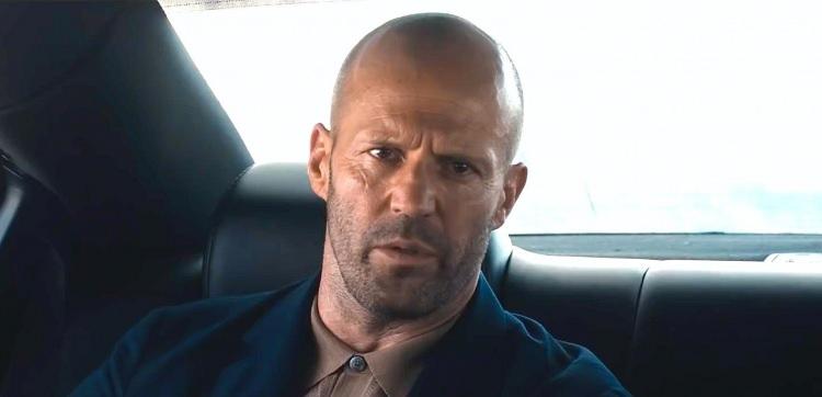 <p><span style="color:#B22222"><strong>8. JASON STATHAM</strong></span></p>
<p><span style="color:#B22222"><strong>41 MİLYON DOLAR</strong></span></p>