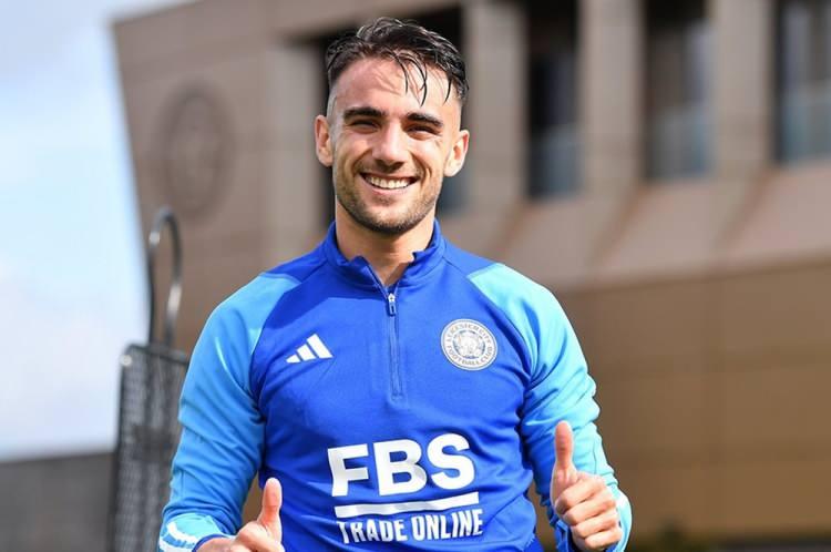 <p>Yunus Akgün ise 9 milyon euroluk opsiyonuyla geçici olarak Leicester City'ye transfer olmuştu.</p>