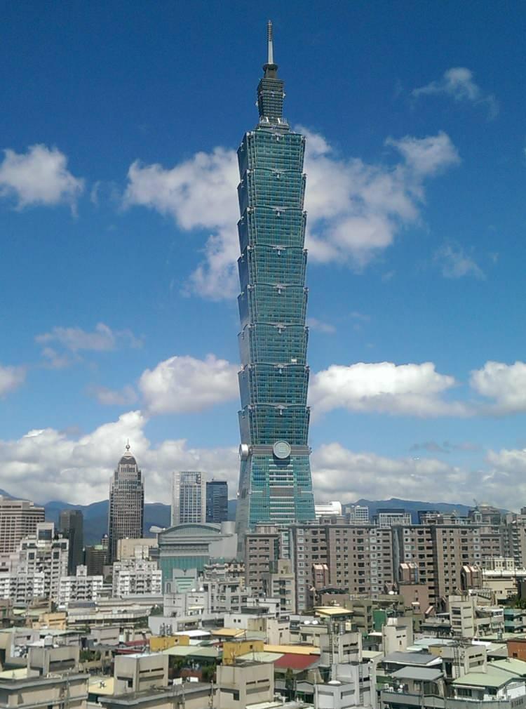 <p>Taipei 101</p>
<p>Taipei Tayvan</p>
<p>Yükseklik: 508 metre</p>
