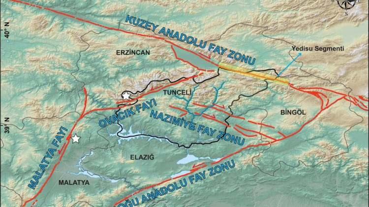 <p>Tuncel, Bingöl ve Erzincan'la ilgili <strong>"Korkudan midemizi ağzımıza getiriyor" </strong>sözleriyle deprem uyarısında bulunan Naci Görür,  <strong>“Tunceli'ye dikkat diye feryat ettim, bağırdım. Sağ olsun Tunceli Valisi, anladığım kadarıyla sesimizi duymuş; şu anda ciddi bir faaliyet gösteriyorlar. Bizim yer bilimciler olarak öngörülerimiz var. Şimdi birincisi Erzincan hem de Bingöl Kuzey Anadolu Fayı'nın üzerinde. Yani canlı fayın üzerinde yaşayan 2 kent...”</strong> dedi. </p>

<p> </p>
