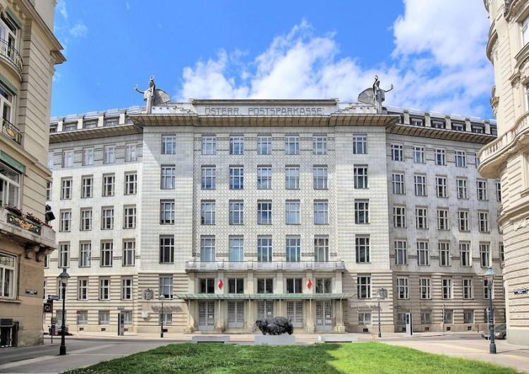 <p><strong><span style="color:#B22222">14)  POSTAL SAVINGS BANK</span>  |  ÇİN</strong></p>
