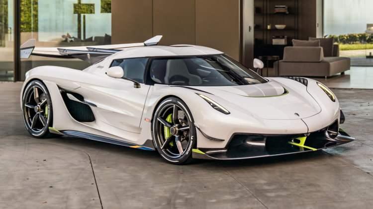 <p>Koenigsegg Jesko </p>

<p>3 milyon dolar</p>
