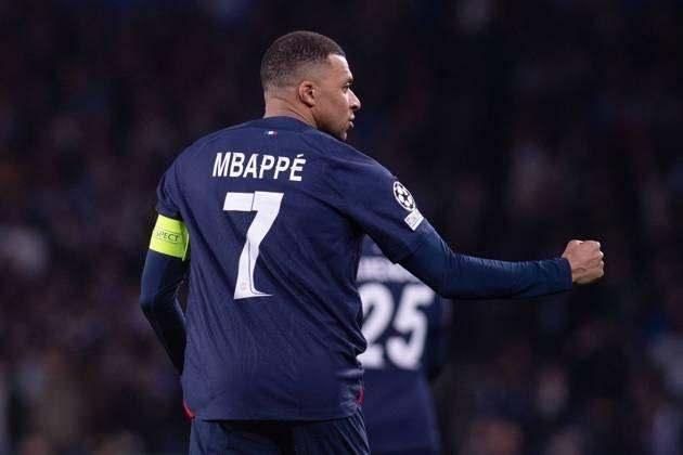 <p>7- PSG<br />
<br />
3 Milyar 840 milyon euro</p>
