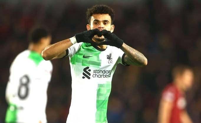 <p>4- LIVERPOOL<br />
<br />
4 Milyar 760 milyon euro</p>

