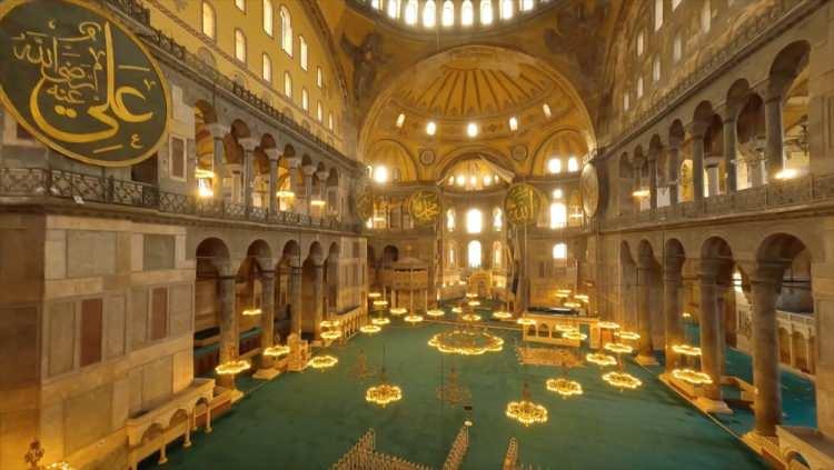 <p>Edirne</p>
<p>Sahur/ İmsak saati: 06.00</p>
<p>Akşam/ İftar saati: 19.22</p>
<p>Elazığ</p>
<p>Sahur/ İmsak saati: 05.12</p>
<p>Akşam/ İftar saati: 18.33</p>
<p>Erzincan</p>
<p>Sahur/ İmsak saati: 05.11</p>
<p>Akşam/ İftar saati: 18.31</p>