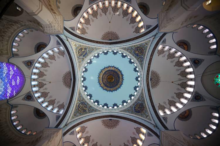 <p>Isparta</p>
<p>Sahur/ İmsak saati: 05.48</p>
<p>Akşam/ İftar saati: 19.08</p>
<p>Kahramanmaraş</p>
<p>Sahur/ İmsak saati: 05.22</p>
<p>Akşam/ İftar saati: 18.42</p>
<p>Karabük</p>
<p>Sahur/ İmsak saati: 05.36</p>
<p>Akşam/ İftar saati: 18.58</p>