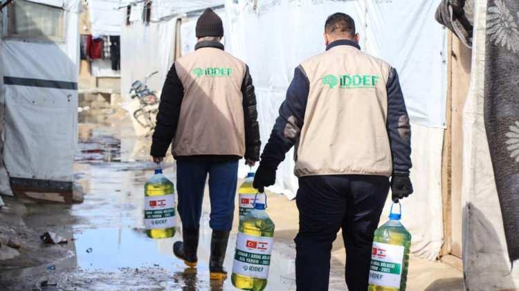 <p>Adıyaman, Kahramanmaraş, Malatya ve Hatay'da depremzedelerle iftar sofralarında buluşacak Dernek, ayrıca İstanbul ve Malatya'dan yola &ccedil;ıkaracağı birer tır kumanya paketini Gazze'ye ulaştıracak.&nbsp;</p>
