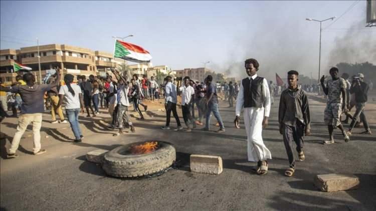 <p>Öte yandan Türkiye'nin, geçmişte Sudan'da askeri eğitim merkezleri kurmaya çalıştığı notu paylaşıldı.</p>
