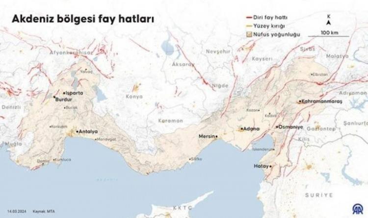 <p><strong>BATI ANADOLU FAY HATTI</strong></p>

<p>Batı Anadolu Fay Hattı ise Ege Bölgesi'nde etkili olan bir başka önemli fay hattıdır. Bu hat, Ayvalık, İzmir, Aydın, Denizli, Isparta gibi şehirleri kapsayan geniş bir alana yayılarak önemli bir deprem riski oluşturuyor. </p>

<p> </p>

<p> </p>
