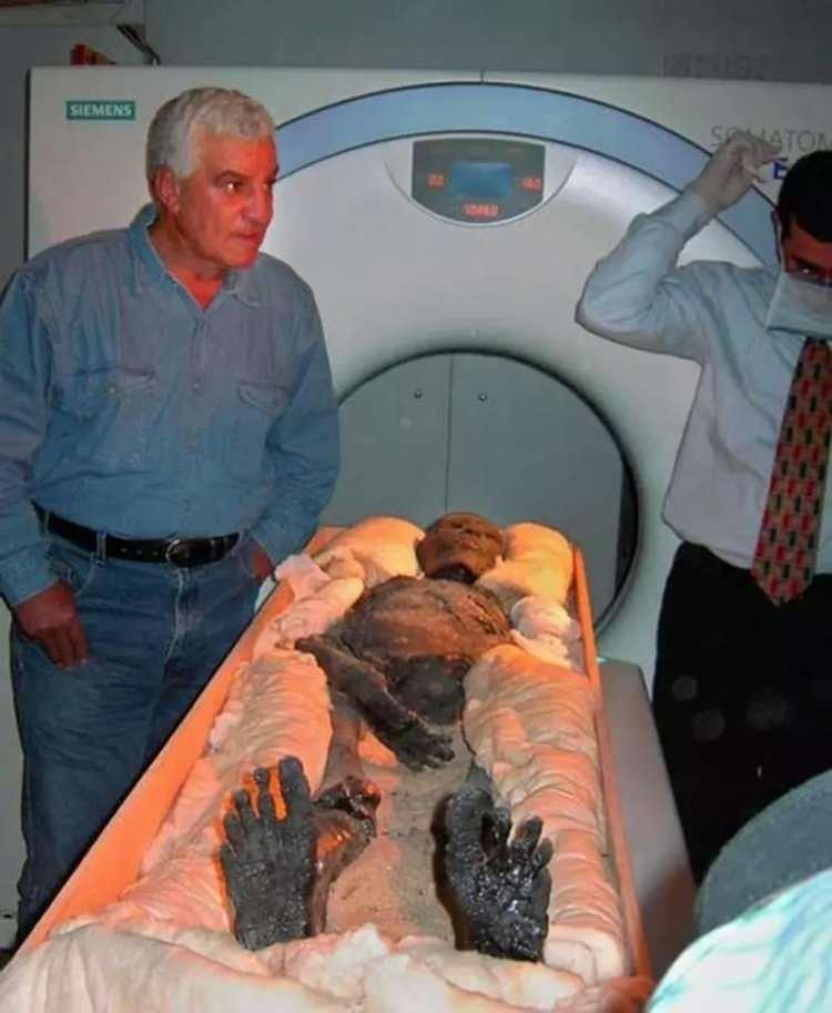 <p><strong>American Heart Journal'da Güney Amerika ve Mısır'da ortaya çıkan mumyalarla ilgili yeni bulgular yayımlandı.</strong></p>
<p> </p>