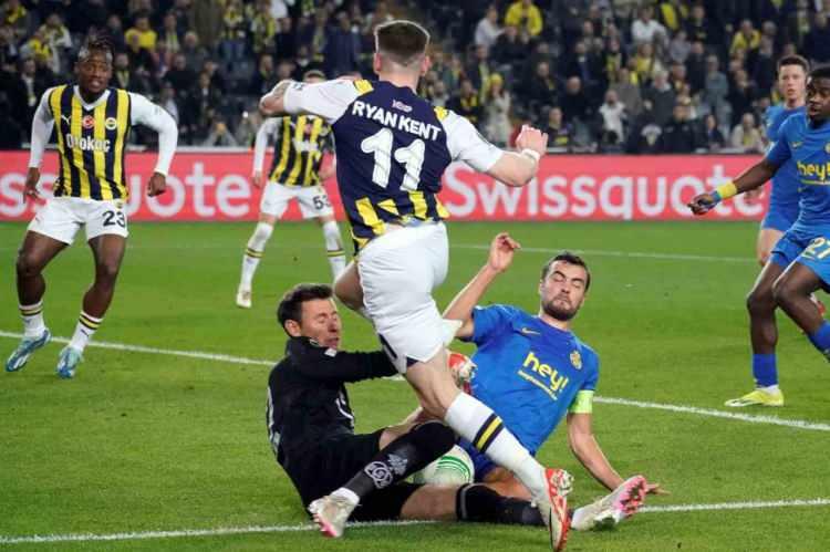<p>Konferans Ligi son 16 turu rövanş maçında temsilcimiz Fenerbahçe sahasında Belçika ekibi Union Saint-Gilloise ile karşı karşıya geldi.</p>
