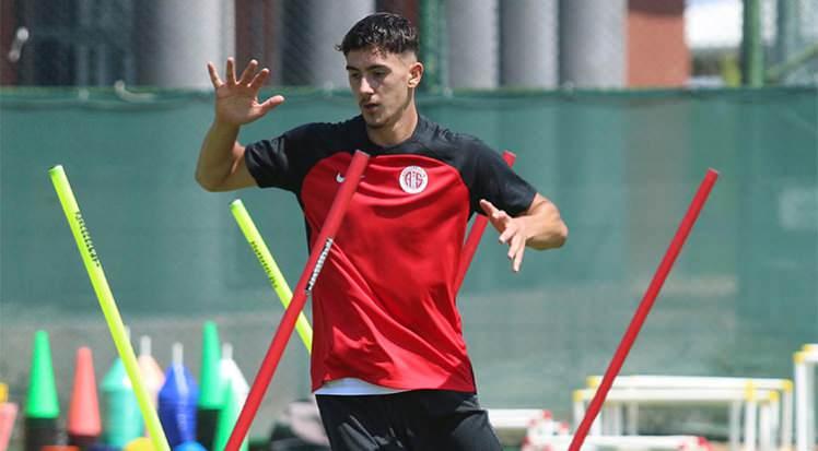 <p>Akdeniz ekibinin söz konusu davalar için ödemesi gereken miktar yaklaşık <strong>1.5 milyon Euro</strong> olacak.</p>
