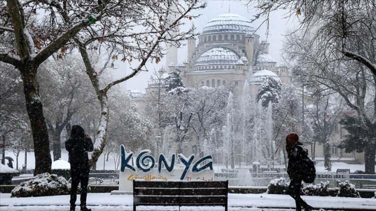 <p><strong>KONYA 2&deg;C, 18&deg;C</strong></p>

<p>&nbsp;</p>

<p>Par&ccedil;alı ve az bulutlu</p>
