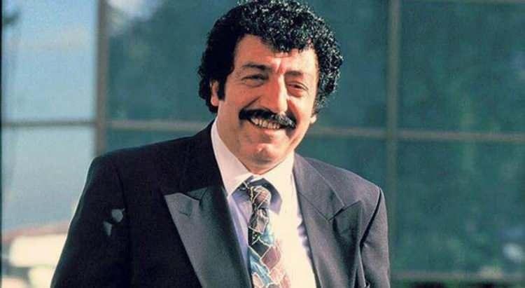 <p><span style="color:#FF0000"><strong>İHTİYATİ TEDBİR KARARI KABUL EDİLDİ</strong></span></p>
<p><span style="color:#000000"><strong>Emin Erlikhan Kısa, ayrıca yaşanan durumun hukuka aykırı olduğunun altını çizerek şarkının yayınlandığı dijital platformlardan da kaldırılmasını istedi. Mahkeme ise ihtiyati tedbir talebini kabul etti.</strong></span></p>