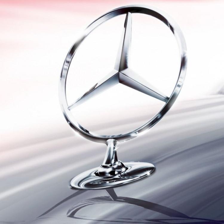 <p><strong><span style="color:#B22222">4) MERCEDES </span> |  84.87 MİLYAR DOLAR</strong></p>
