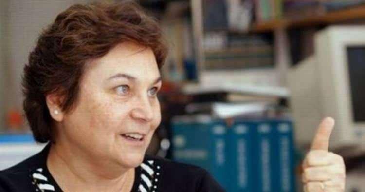 <p><strong>ENGİN ARIK, TÜRK HIZLANDIRICI MERKEZİNİN MİMARIYDI</strong></p>
<p>Isparta uçak kazasından şans eseri kurtulan ve merhume Engin Arık’ın öğrencisi Baki Akkuş ise ileri teknoloji üretimi ve ihracatının hayati önem arz ettiğini vurguladı. İstanbul Üniversitesi Öğretim Üyesi Akkuş “Engin Arık, Türk hızlandırıcı merkezinin mimarıydı. </p>
