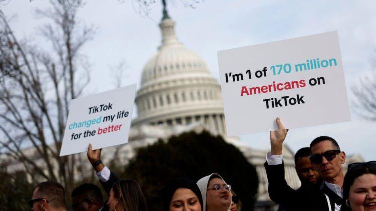 <p><strong>Tiktok'taki 170 milyon Amerikalıdan biriyim.</strong></p>
