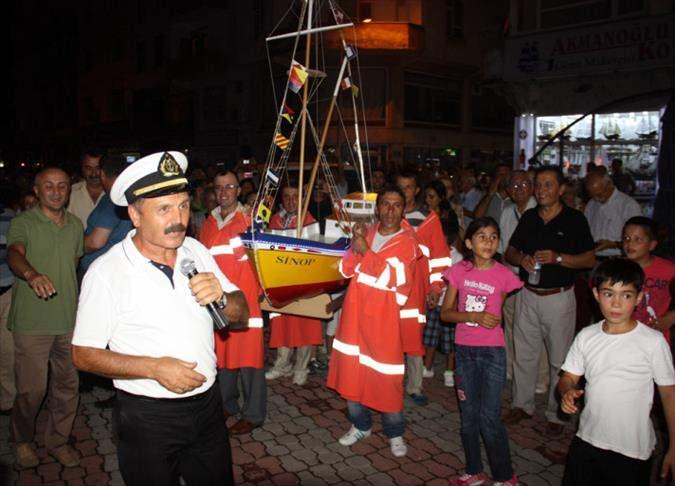<p><strong>Sinop:</strong></p>

<p><strong>Helesa Geleneği</strong></p>

<p>&nbsp;</p>
