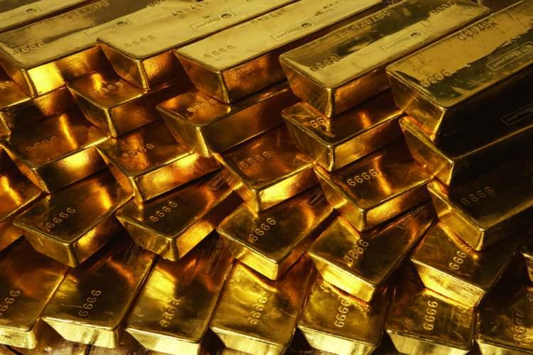 <p>Altın gram fiyatı üst üste rekor kıran ons altın tarafından destek bularak yükselişini güçlendirdi. </p>
