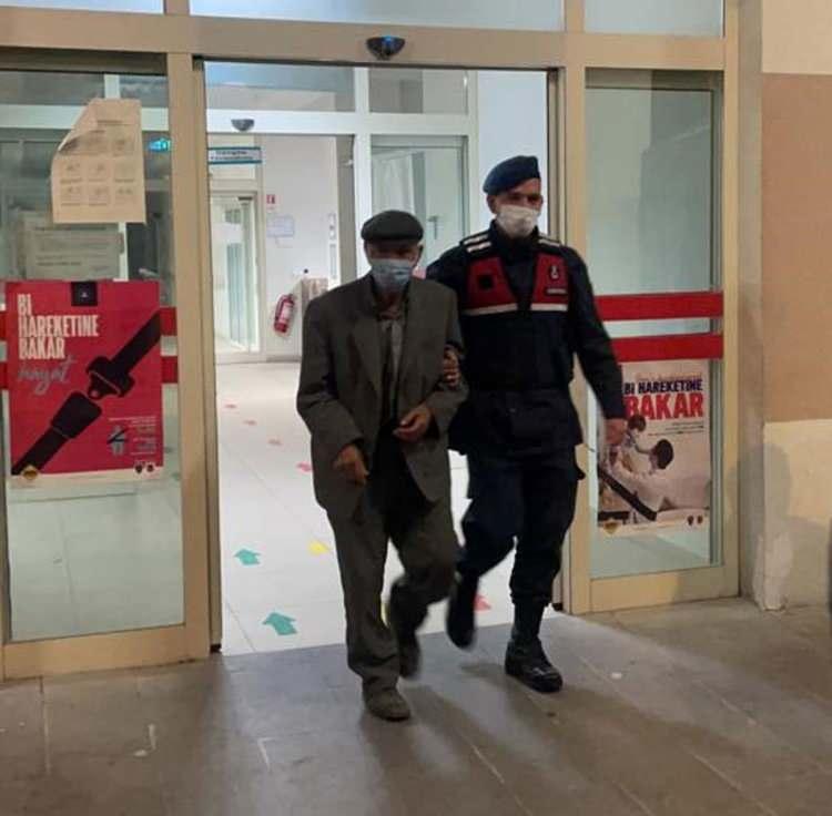 <p><strong>YEREL MAHKEME KARARI</strong></p>

<p>Silifke 2. Ağır Ceza Mahkemesince 17 Ekim 2023'teki karar duruşmasında, büyükbaba H. Yağal'ın Müslüme'ye karşı "kasten öldürme", "çocuğun nitelikli cinsel istismarı" ve "cinsel amaçla cebir, tehdit ve hile kullanarak kişiyi hürriyetinden yoksun kılma" suçlarından delil yetersizliği nedeniyle beraatine hükmedilmişti.</p>

<p> </p>

<p>Mahkeme heyeti, H. Yağal'ı, gelini S. Yağal'a karşı "nitelikli cinsel saldırı" suçundan 14 yıl hapis cezasına çarptırmış, ceza "akrabaya karşı" ve "birden fazla işlenmesi" dikkate alınarak 28 yıla çıkarılmıştı.</p>
