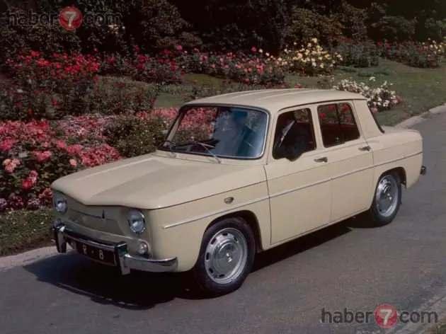 <p>1962 Renault 8</p>
<p> </p>