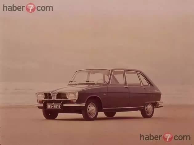 <p>1965 Renault 16</p>
<p> </p>