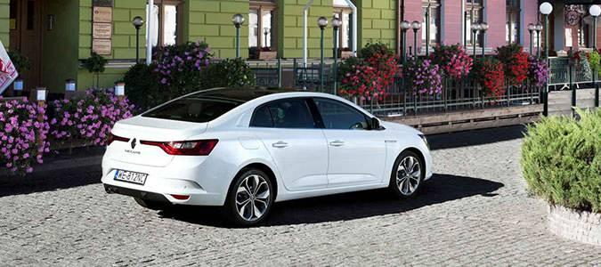 <p>2020 Renault Megane</p>