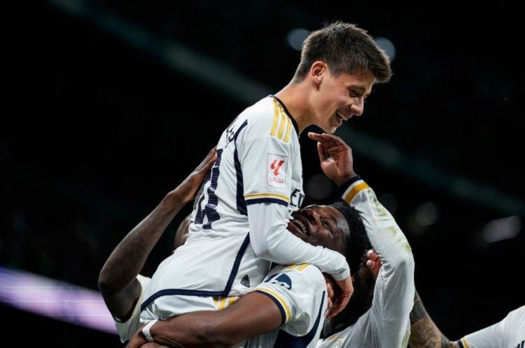 <p>2- Real Madrid - İspanya</p>