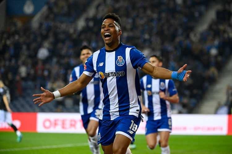 <p>10 - Porto - Portekiz</p>