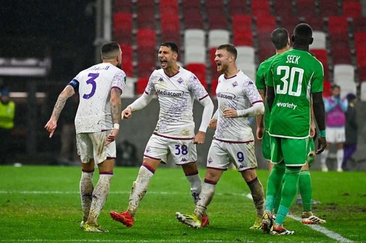 <p>13- Fiorentina - İtalya</p>
