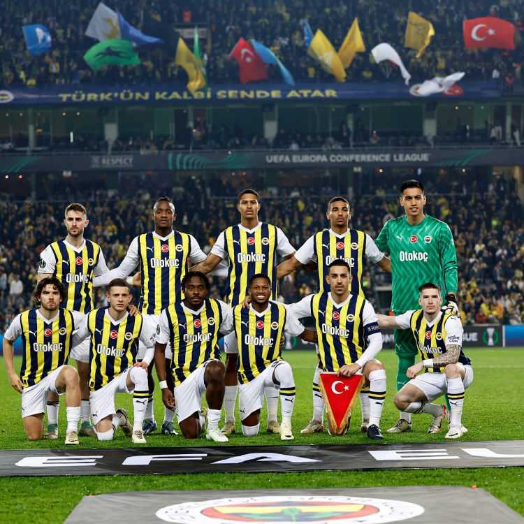<p>Süper Lig'de 79 puanla lider Galatasaray'ın 2 puan gerisinde 2. sırada bulunan Fenerbahçe, deplasman performansı ile dikkat çekiyor.</p>
