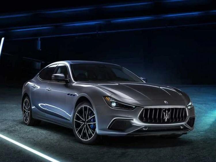 <p><strong><span style="color:#B22222">3)  MASERATI GHIBLI  </span>|  YÜZDE 61.3</strong></p>
