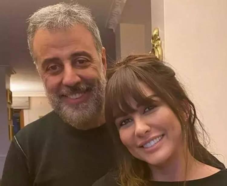 <p>Hamdi Alkan ile 8 yıl evli kalan Selen Görgüzel, bu kez geçirdiği estetik ameliyat ile gündeme oturdu.</p>
