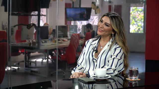 <p>Görgüzel, operasyon sonrası suratı bandajlı karesini paylaştı. Güzel şarkıcı yayınladığı kareye; "Çok gergin olduğum doğrudur" notunu ekledi.</p>