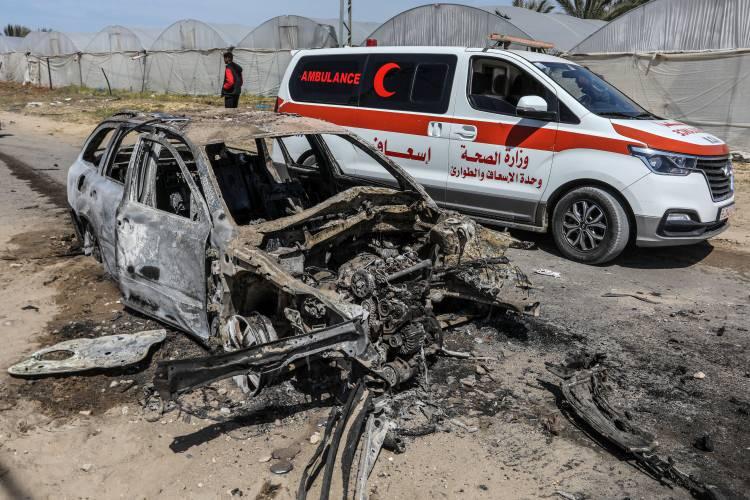 <p>Gazze'de İsrail'in 155 sağlık kuruluşunu hedef aldığı, 53 sağlık merkezi ile 32 hastaneyi hizmet dışı bıraktığı, 126 ambulansı da kullanılmaz hale getirdiği belirtildi.</p>
<p> </p>