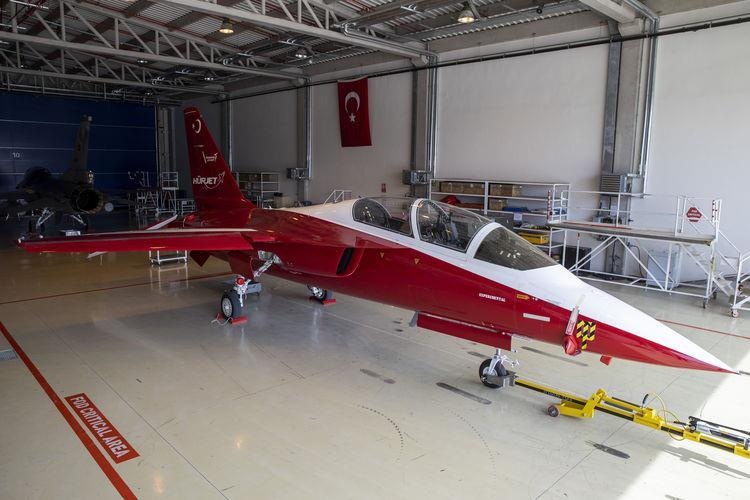 <p>Kayseri, kanaatkar insanların şehri, inan&ccedil;lı, &ccedil;alışkan insanların şehri. Biz sizin &ouml;n&uuml;n&uuml;z&uuml; a&ccedil;maya, varsa &ouml;n&uuml;n&uuml;zde engelleri kaldırmaya gayret edeceğiz. İnşallah &ouml;n&uuml;m&uuml;zdeki d&ouml;nemde sanayicilerimizin &ouml;nc&uuml;l&uuml;ğ&uuml;nde Kayseri'nin yatırım ve istihdamla, icatla ve ihracatla b&uuml;y&uuml;mesine katkı sunuyor olacağız. İşte 100 yılın ardından TOMTAŞ Kayseri'de v&uuml;cut buluyor.</p>

<p>​</p>
