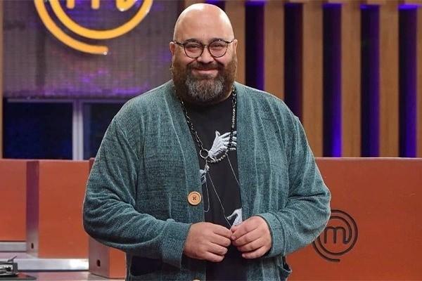 <p><strong>MasterChef yarışmasının final yapması üzerine Avustralya'da işlettiği restoranında işlerinin başına dönen Somer şef son halini sosyal medya hesabı üzerinden takipçileriyle paylaştı. </strong></p>
