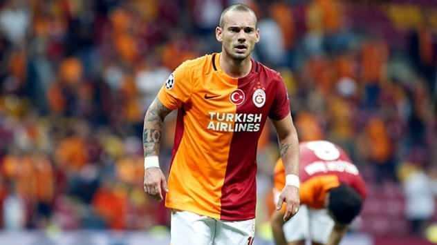 <p>7-Wesley Sneijder - Galatasaray /2015 - 18 milyon euro</p>
