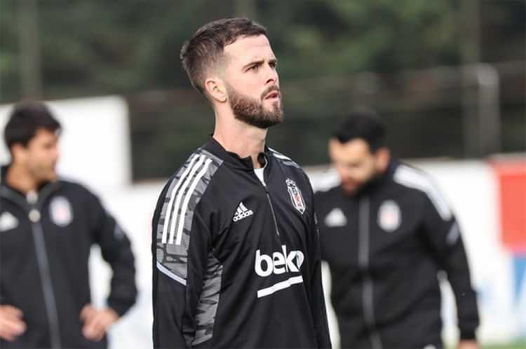<p>5- Pjanic - Beşiktaş / 2021 - 20 milyon euro</p>