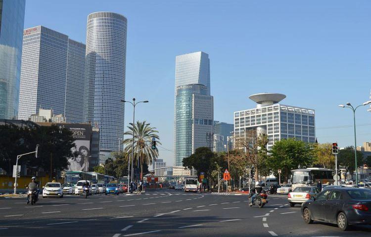 <p><strong><span style="color:#B22222">14) tel aviv</span> | israil</strong></p>