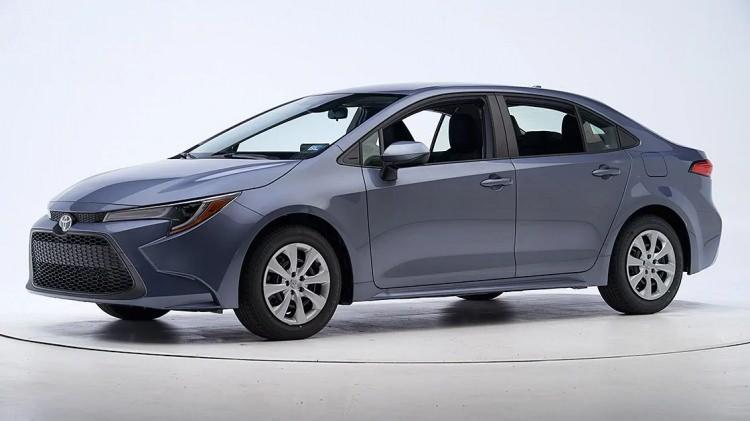 <p><strong>2- Toyota Corolla |</strong></p>
<p> </p>
<p>628.137</p>