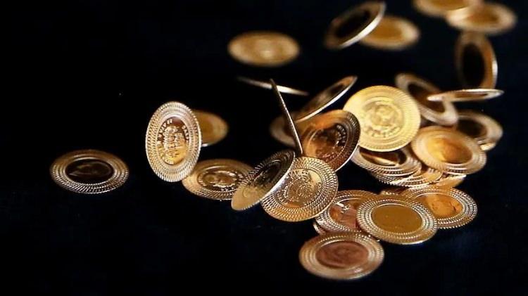 <p>Samsun Kuyumcular Odası Başkanı Salih Özman, <strong>"1 gram ve 5 gram altın piyasada çok az bulunurken, 10, 20 ve 50 gram altınlar bulunuyor."</strong> dedi.</p>
