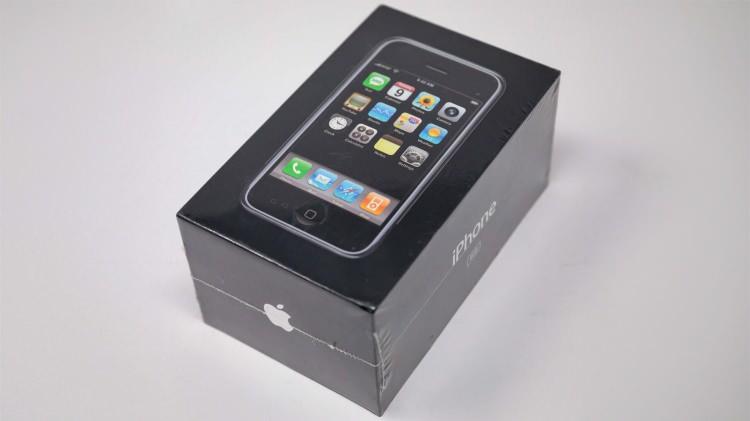 <p>Kısa bir süre önce LCG Auctions adlı bir şirket, mükemmel durumdaki bir iPhone 4GB'yi satışa çıkardı ve 100.000 doların üzerinde bir fiyata satmayı hedefledi.</p>
