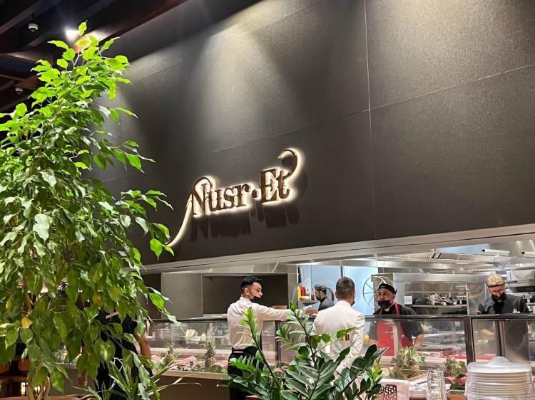 <p><strong>Nusr-Et kısa bir süre önce İGA İstanbul Havalimanı'nda da Saltbae Burger'ı açtı. </strong></p>