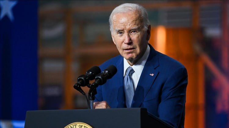 <p>BIDEN'A PROTESTO: SOYKIRIM SUÇUNA ORTAKSIN</p>

<p> </p>

<p>Gazze'deki hastanelerin bombalandığını dile getiren göstericiler, "soykırım suçunda ortaksın" ve "derhal ateşkes" şeklinde sloganlar attı.</p>
